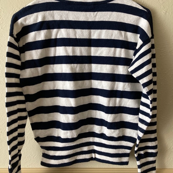 Sweater - Picture 4 of 6